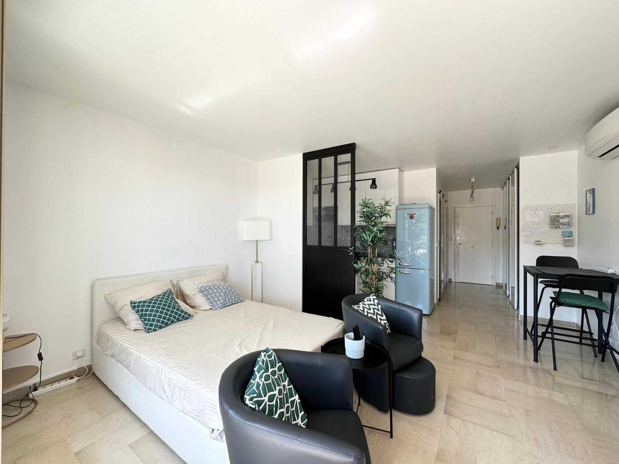Apartamento Nice, Grand Studio - Piscine - Terrasse Vue Mer Exterior foto